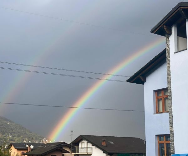 Immagine di un arcobaleno - fotografia scattata nel comune di Gressan