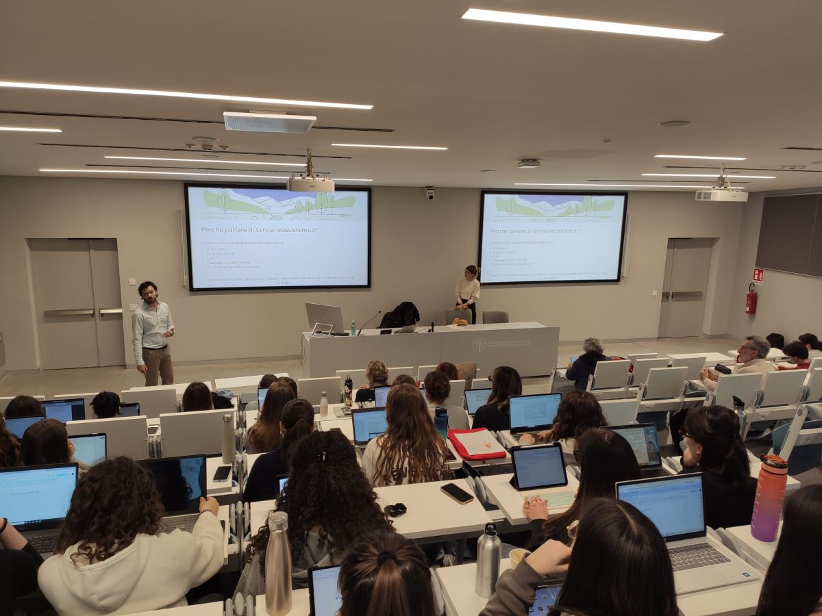 Workshop dedicato ai servizi ecosistemici con gli studenti dell'UniVdA